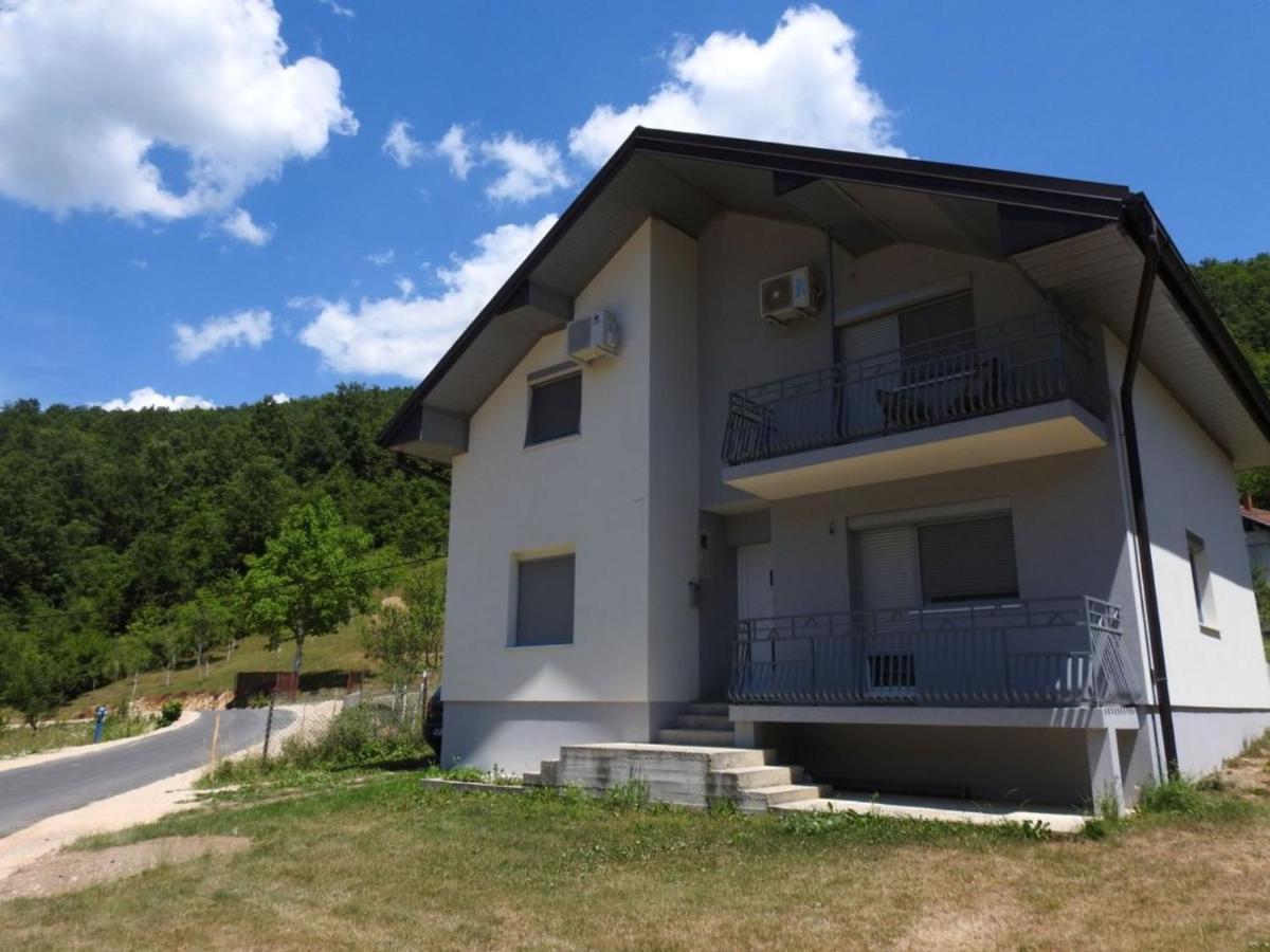 Omar & Una Apartmani Bihac Exterior photo